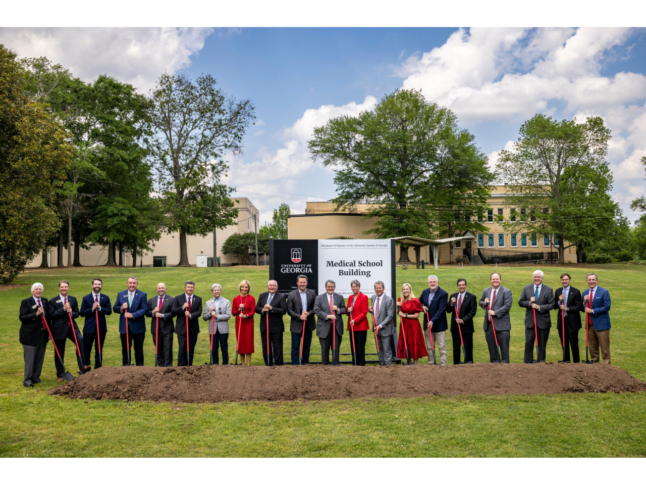 UGA officials and state dignitaries mark the groundbreaking of the new medical education and research building for the School of Medicine on the Health Sciences Campus in Athens.