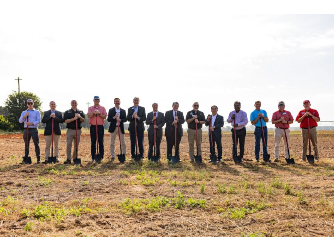 Leaders from the University of Georgia, Grand Farm and Georgia’s agriculture community break ground on UGA Grand Farm in Perry, Georgia. The 250-acre innovation farm will focus on advancing autonomous technologies and sustainable practices tailored to Southeast agriculture. (Photo by Sean Montgomery)